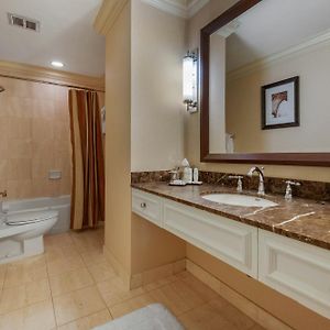 Superior One-Bedroom King Suite